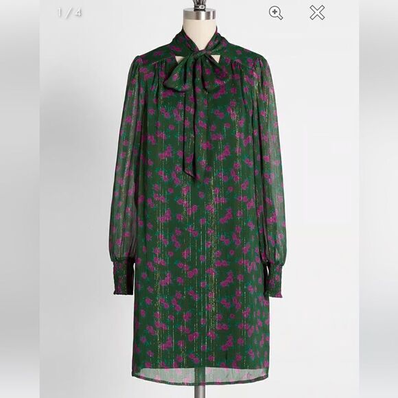 Modcloth Winter Blooming Roses Dress Tie Neck Shift Green Pink Floral S NWT - Picture 1 of 13